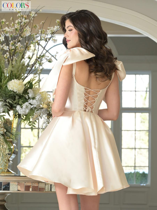 Colors Homecoming Style Number 3640 - 2