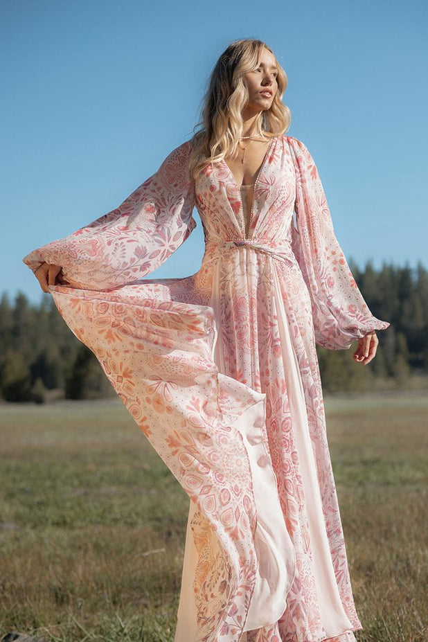 All Who Wander Style Number Sakari - 2