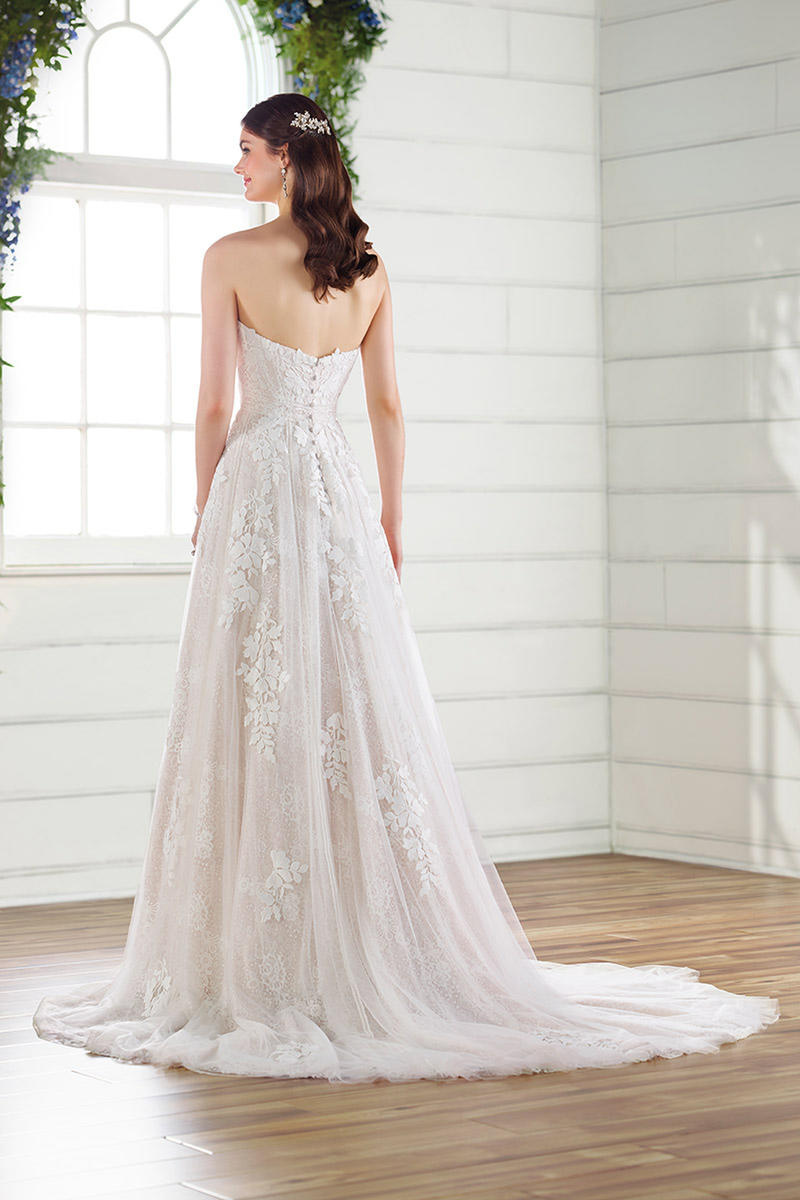 Essense Bridal Collection Style Number D2752 - 2