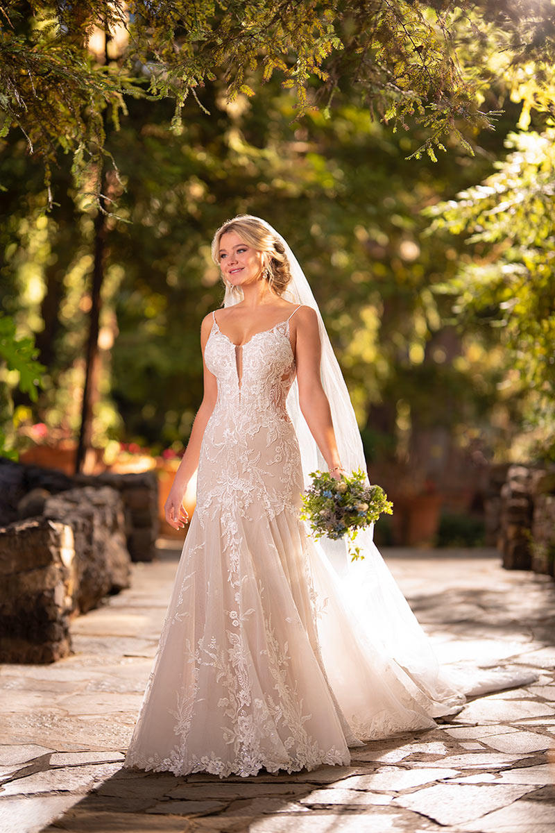 Essense Bridal Collection Style Number D2770 - 7