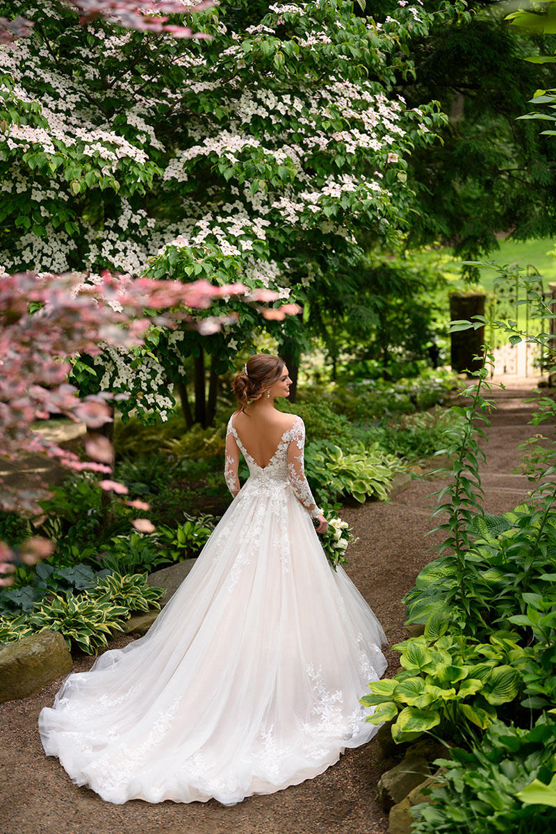 Essense Bridal Collection Style Number D2939 - 2