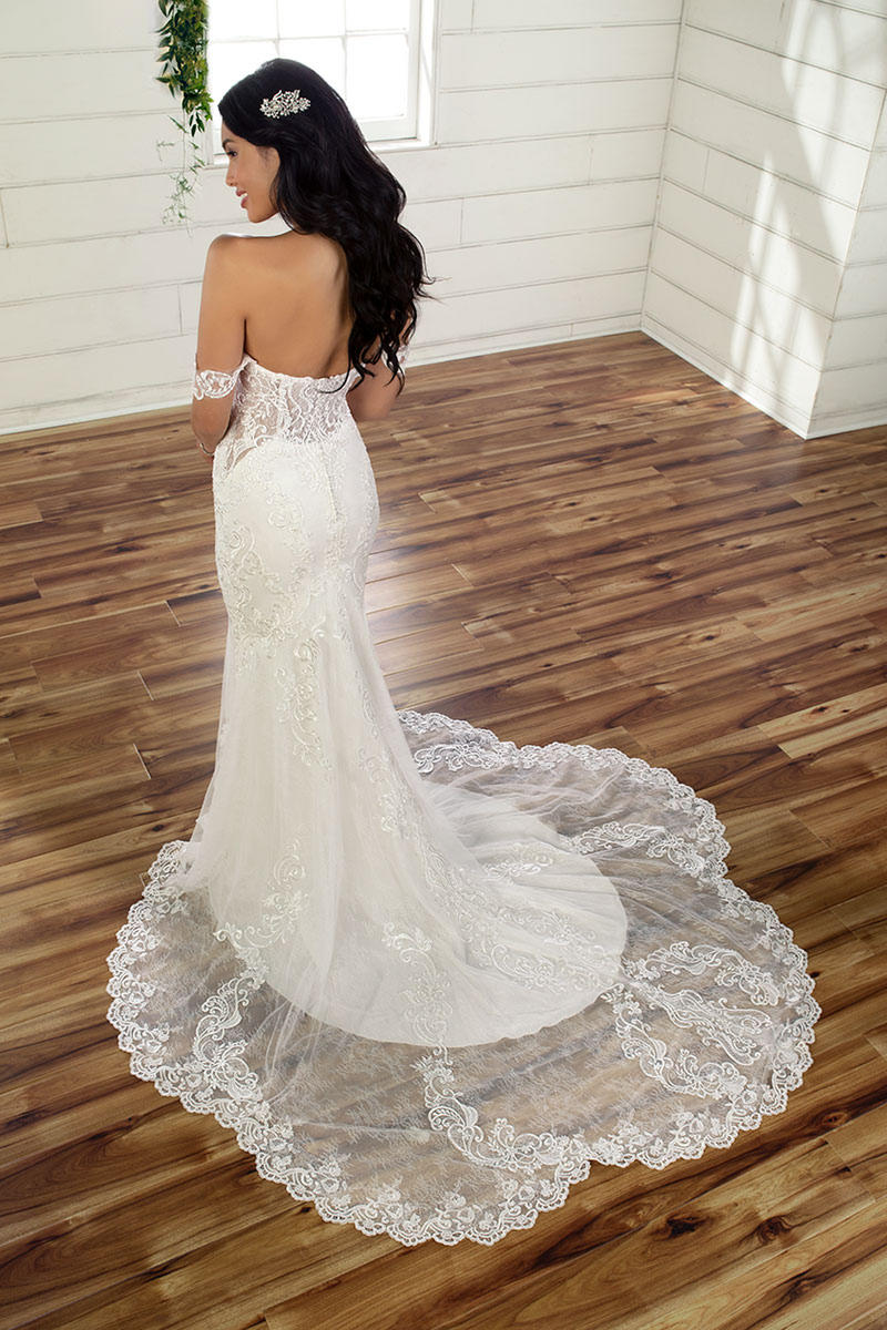Essense Bridal Collection Style Number D2988 - 5