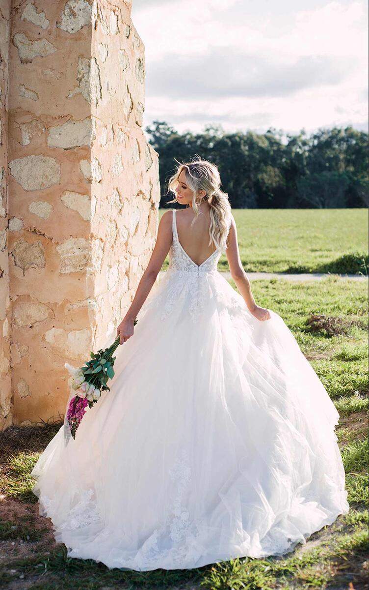 Essense Bridal Collection Style Number D3151 - 9