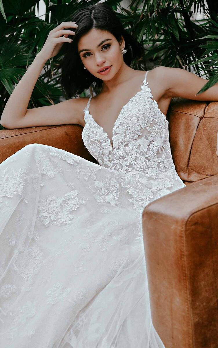 Essense Bridal Collection Style Number D3157 - 5