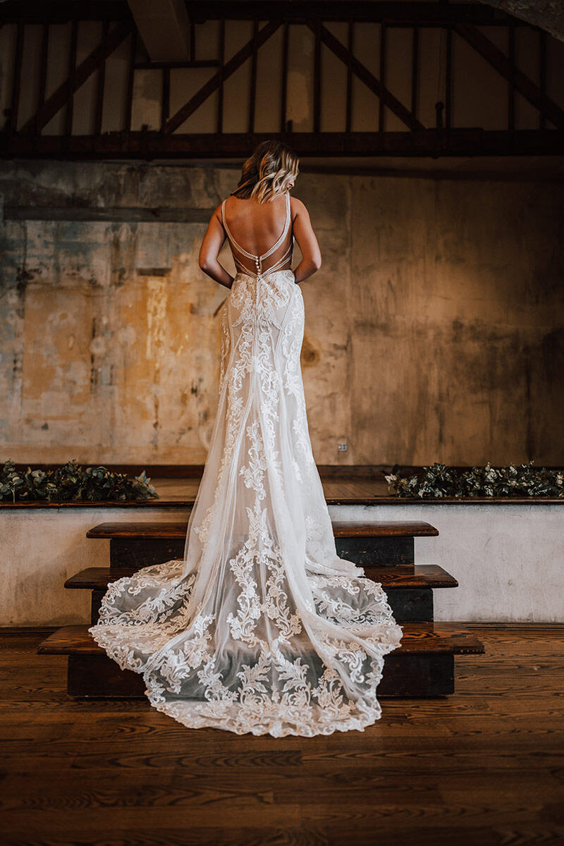 Essense Bridal Collection Style Number D3238 - 12