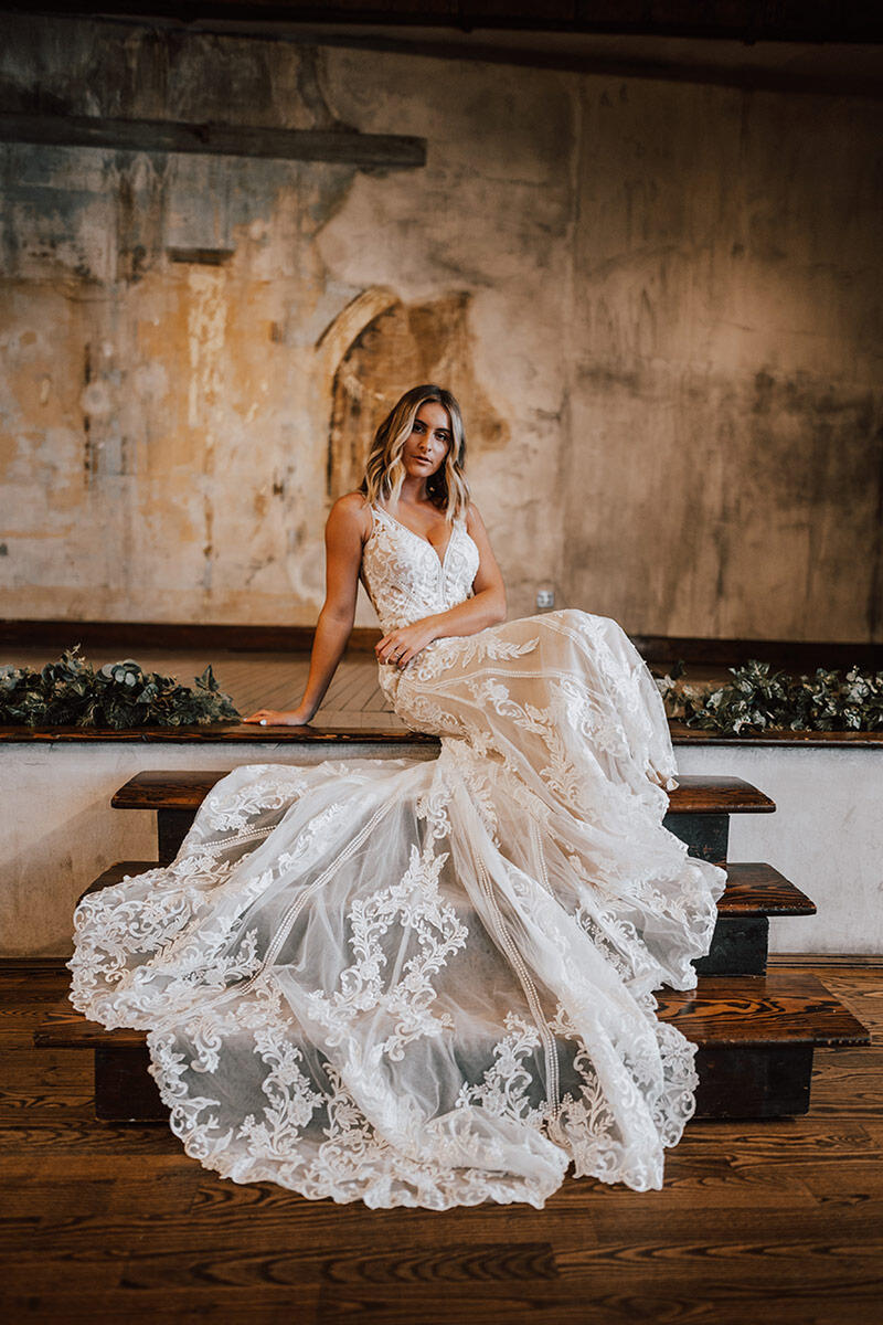 Essense Bridal Collection Style Number D3238 - 11