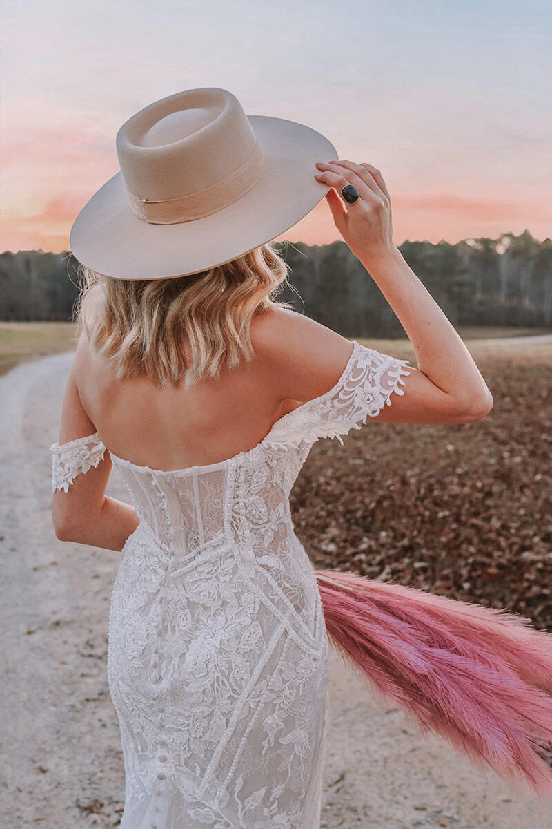 Essense Bridal Collection Style Number D3308 - 10