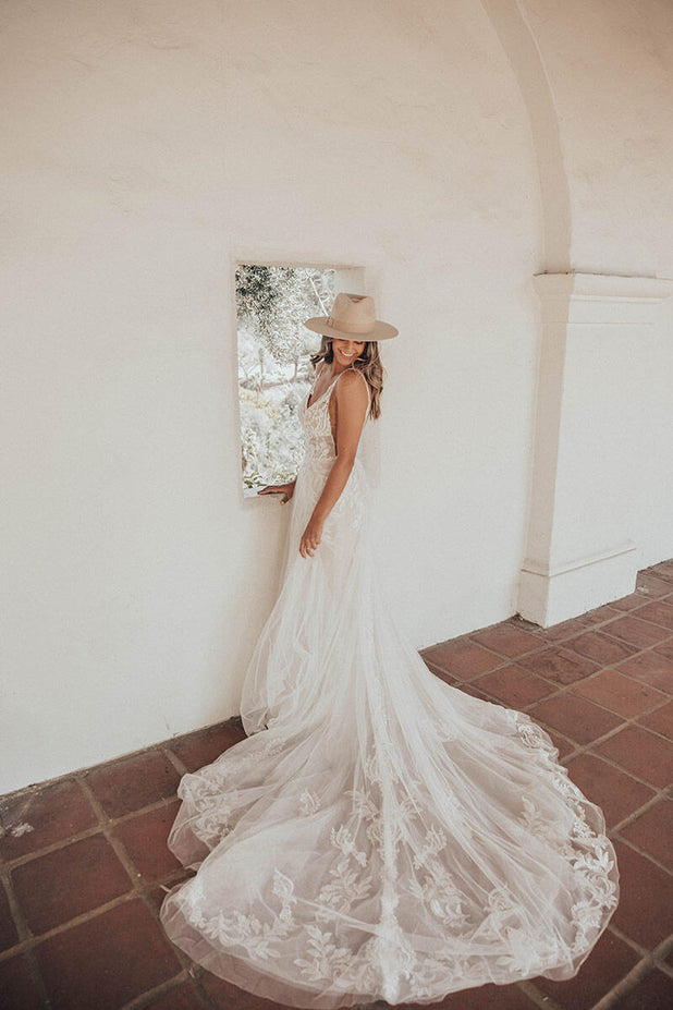 Essense Bridal Collection Style Number D3324 - 2