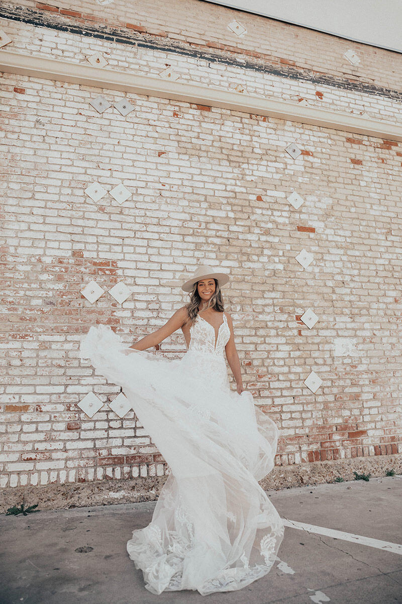 Essense Bridal Collection Style Number D3324 - 17