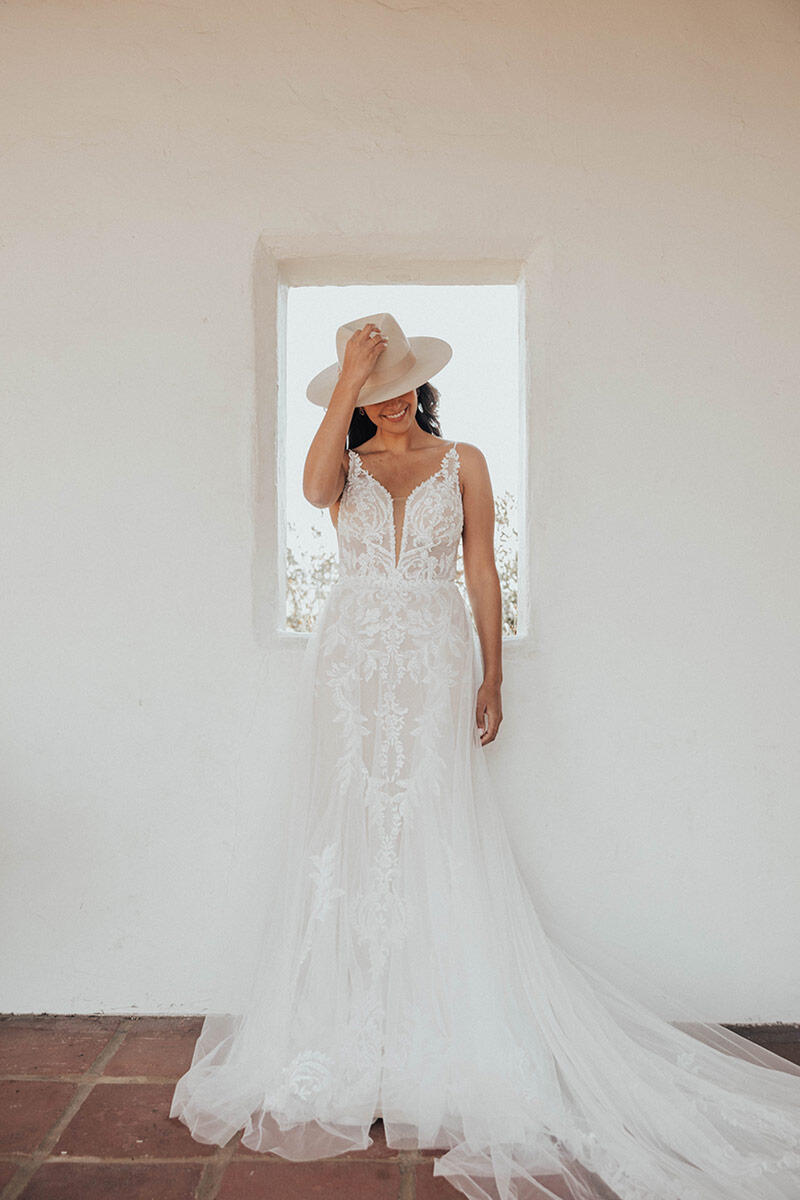 Essense Bridal Collection Style Number D3324 - 1