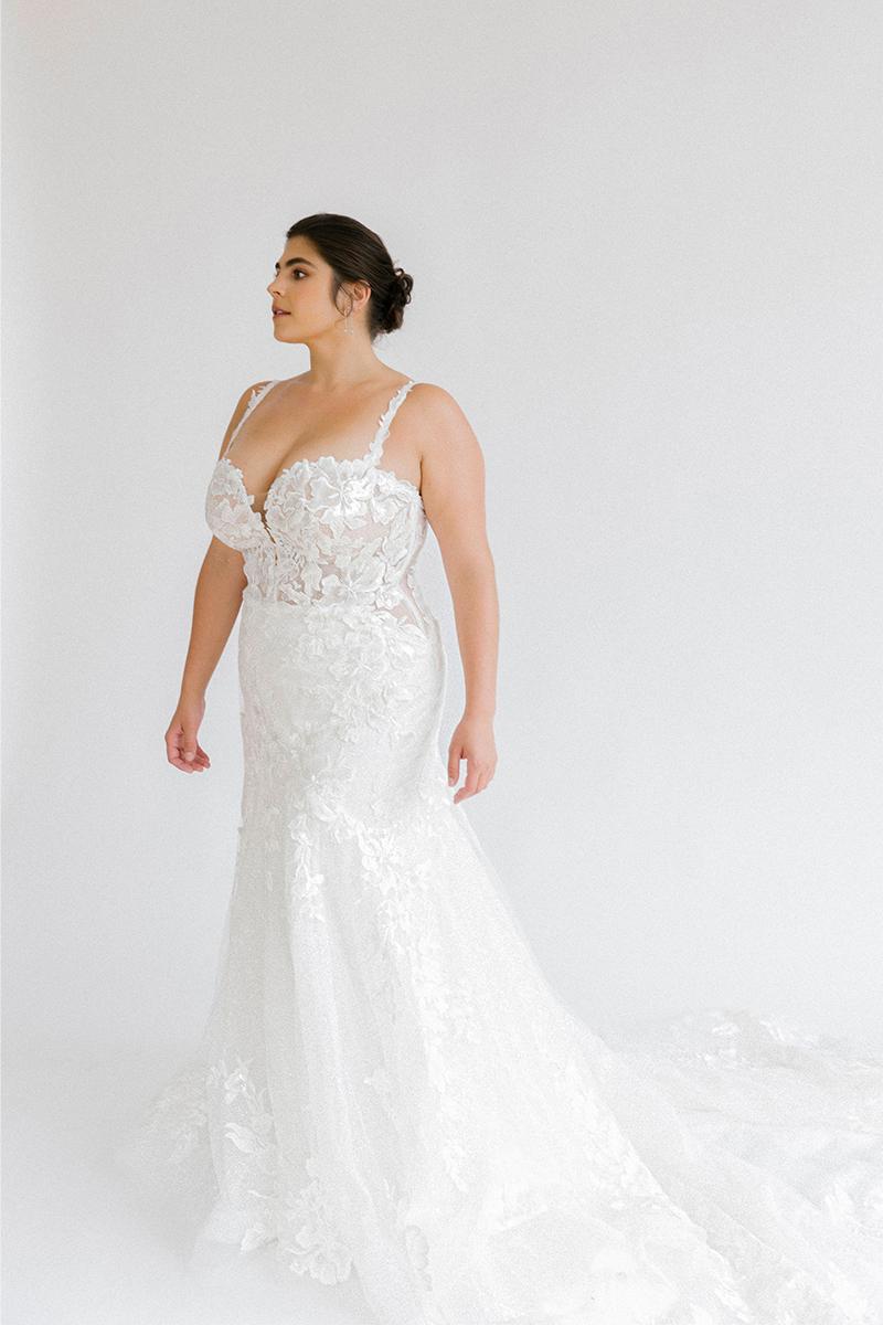 Essense Bridal Collection Style Number D3393 - 24