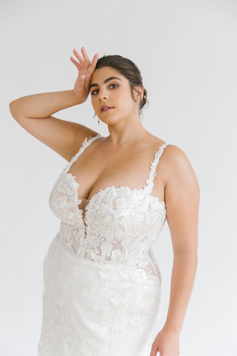 Essense Bridal Collection Style Number D3393 - 25