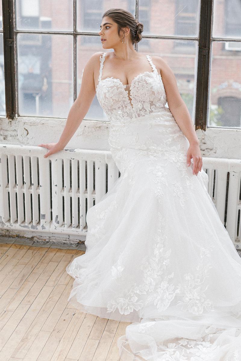 Essense Bridal Collection Style Number D3393 - 17