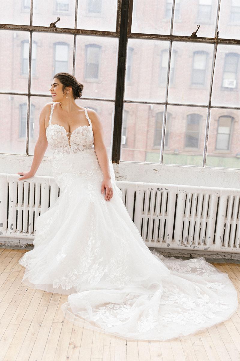 Essense Bridal Collection Style Number D3393 - 5