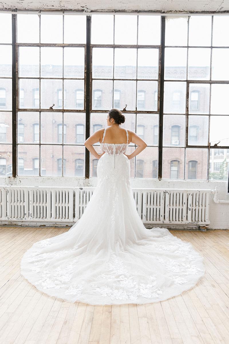 Essense Bridal Collection Style Number D3393 - 18