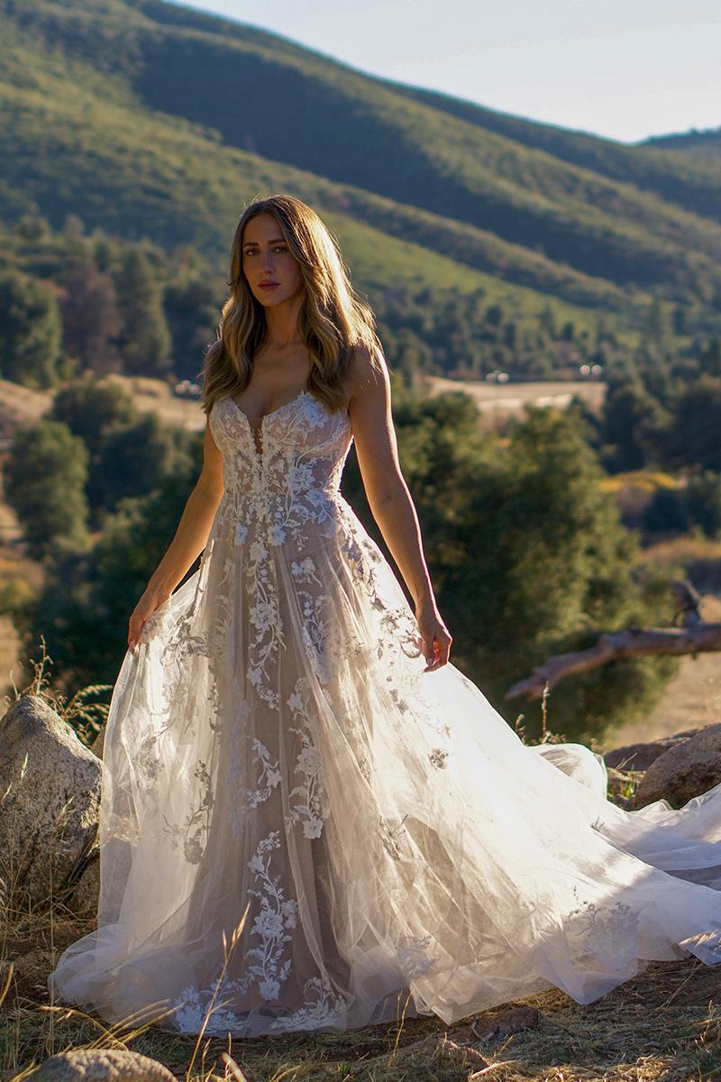 Essense Bridal Collection Style Number D3492 - 10