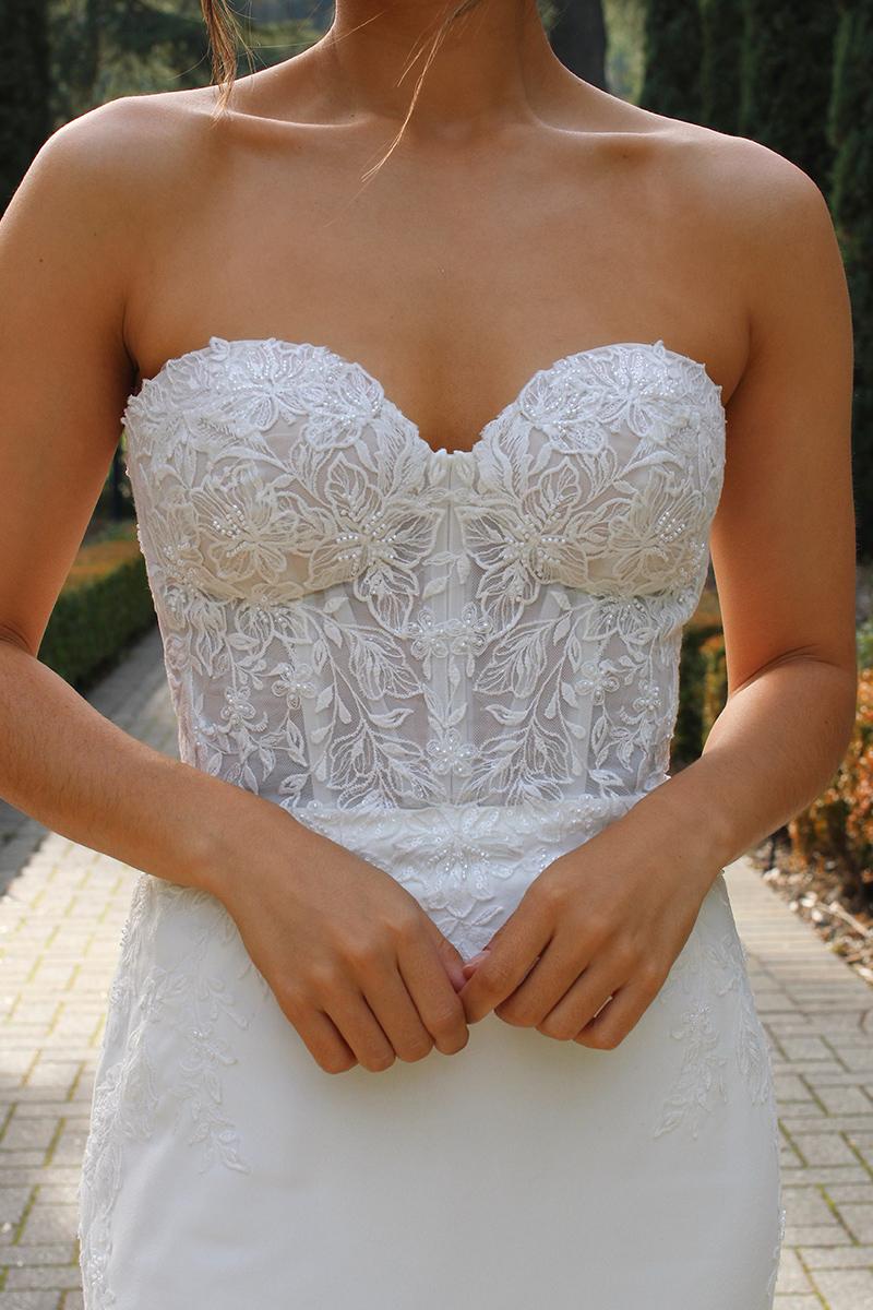 Essense Bridal Collection Style Number D3509 - 5