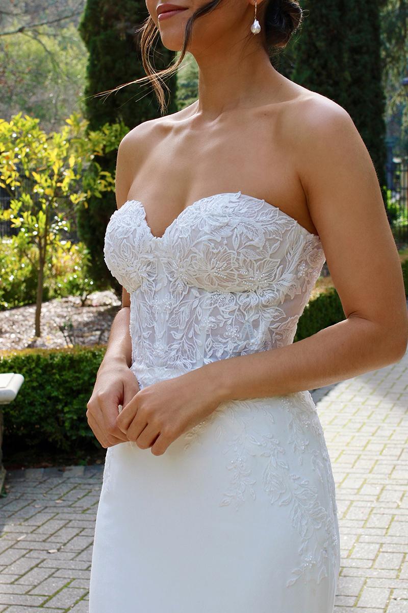 Essense Bridal Collection Style Number D3509 - 10