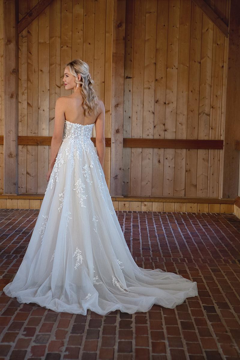 Essense Bridal Collection Style Number D3529 - 8