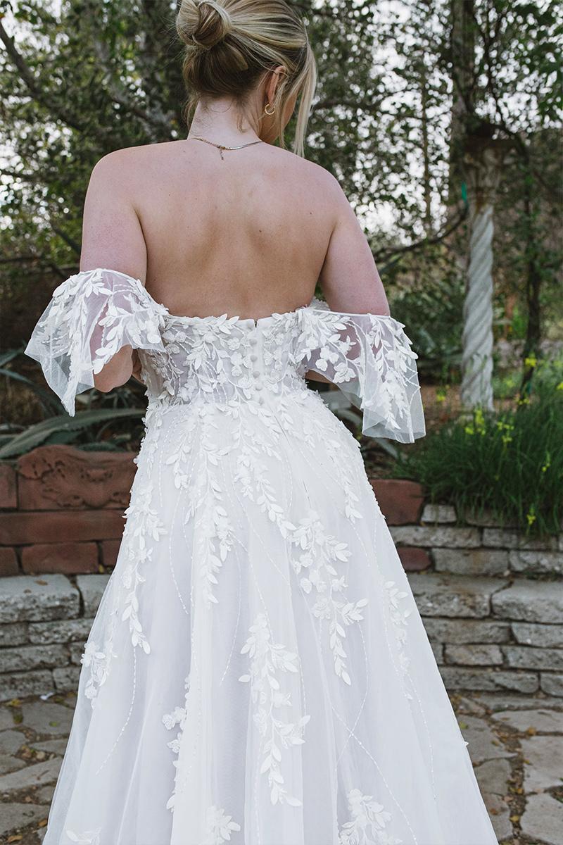 Essense Bridal Collection Style Number D3529 - 29