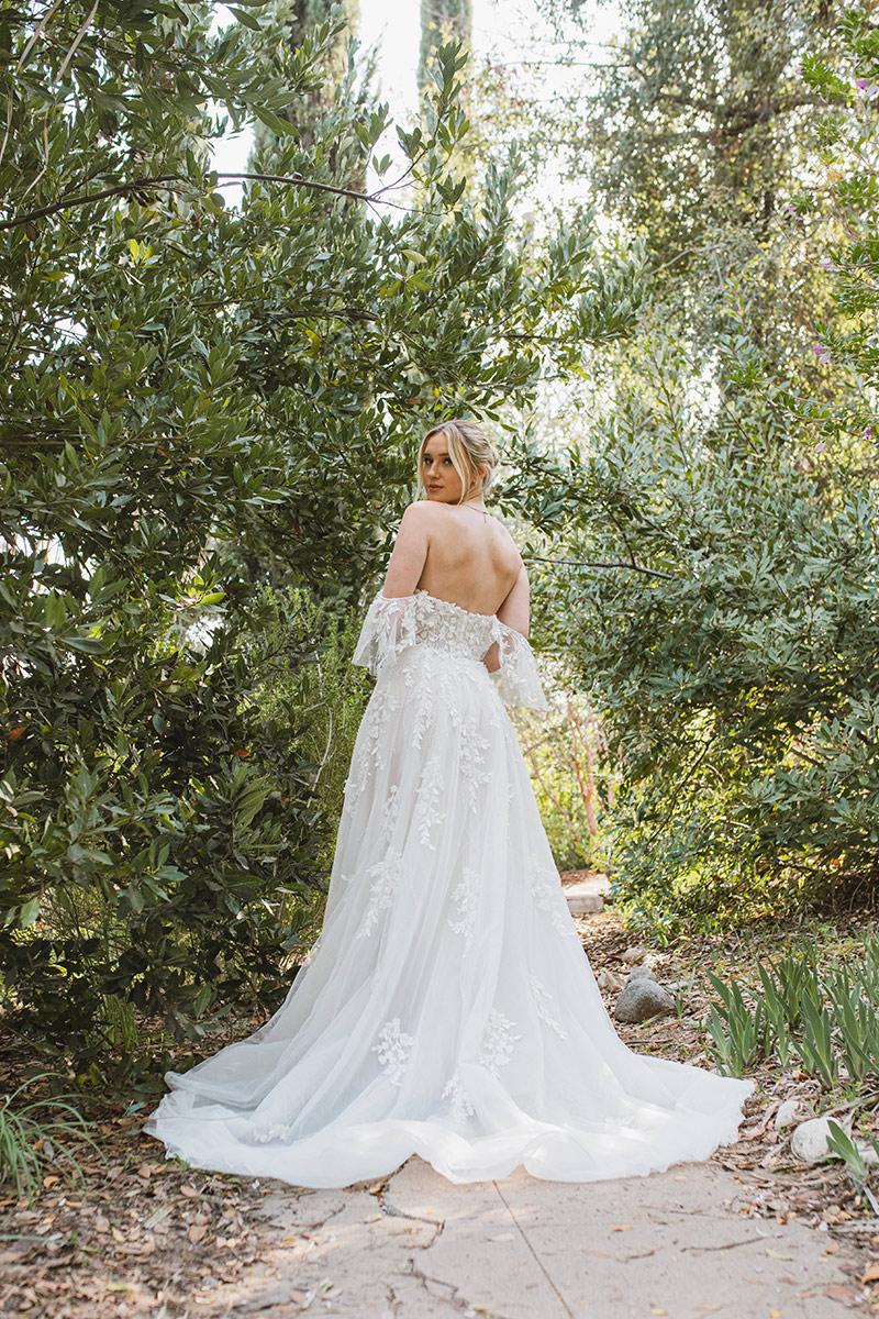 Essense Bridal Collection Style Number D3529 - 26