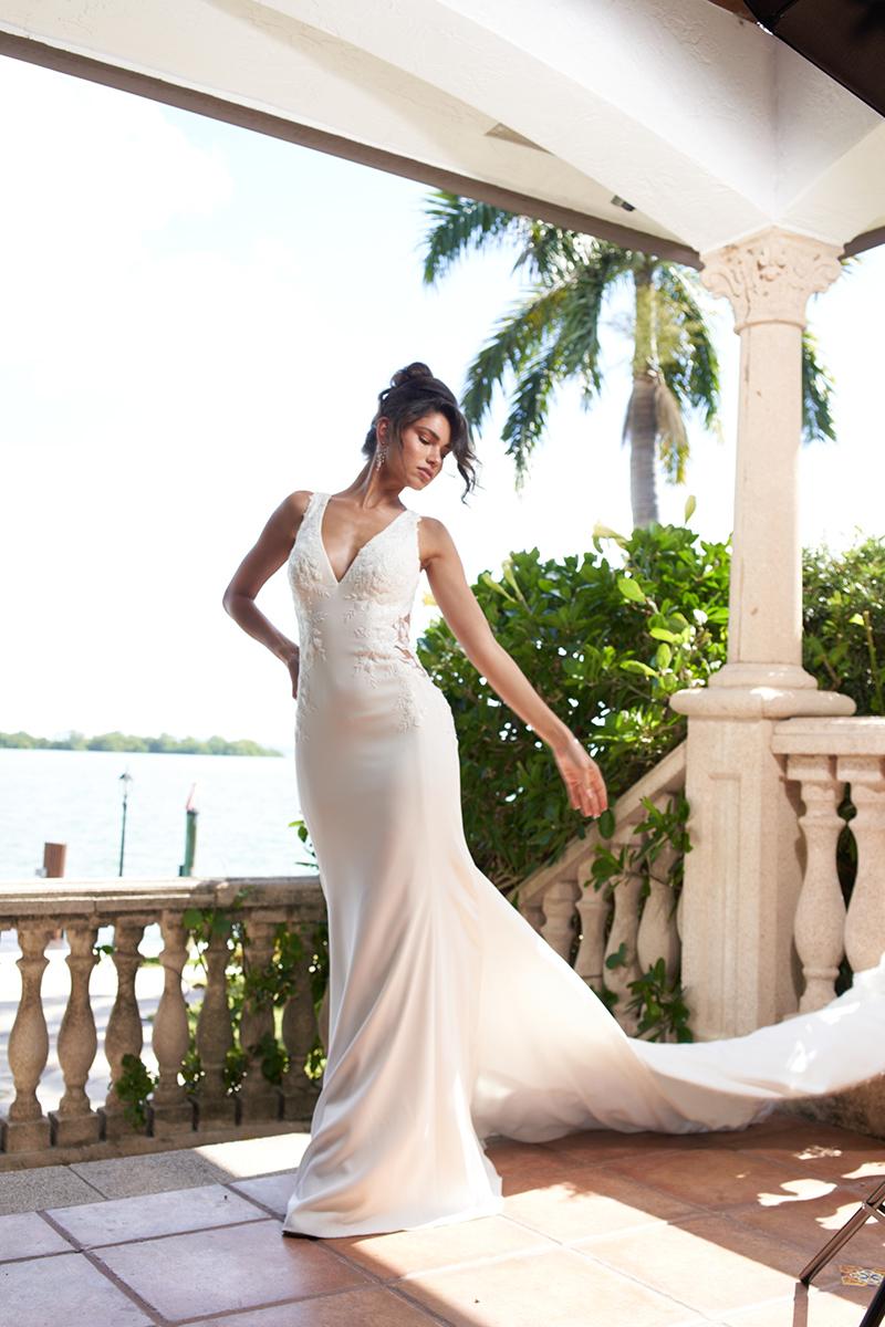 Essense Bridal Collection Style Number D3544 - 9