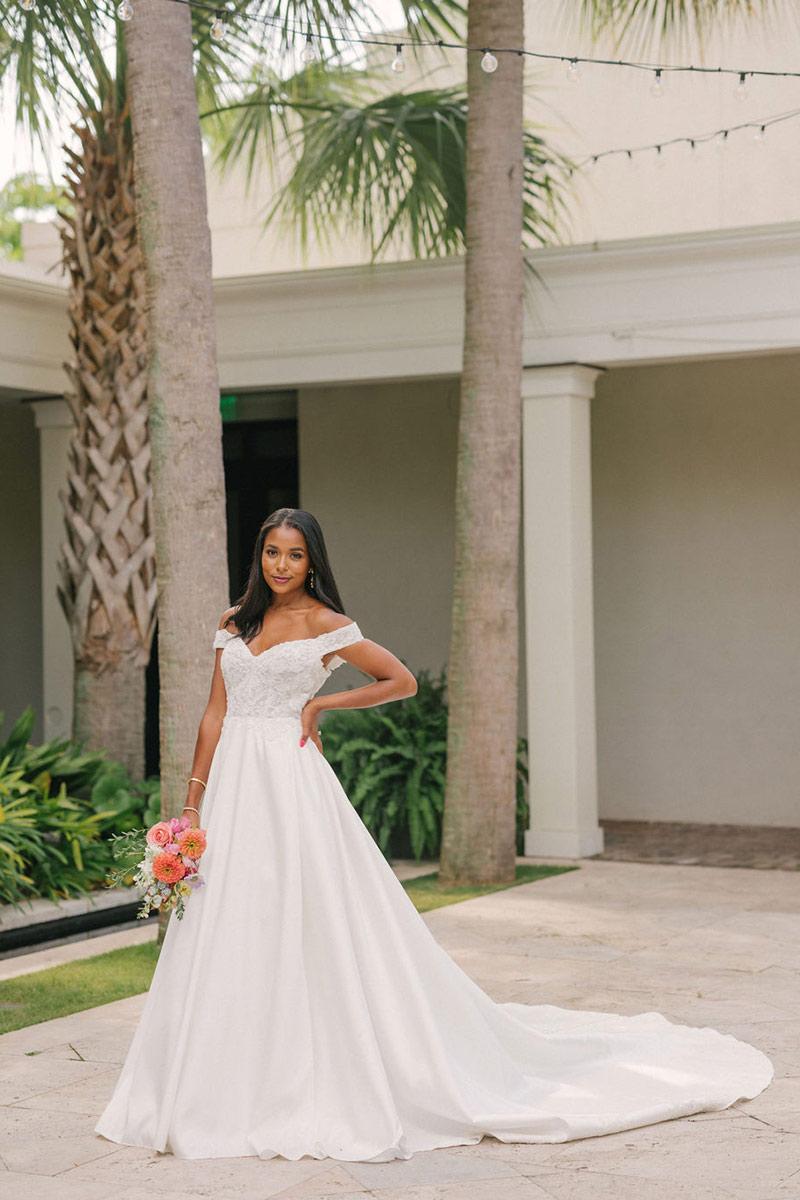 Essense Bridal Collection Style Number D3565 - 1