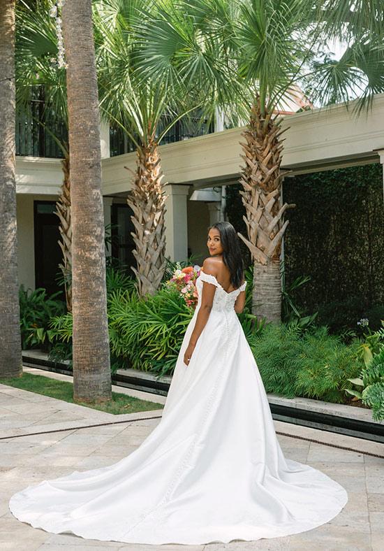 Essense Bridal Collection Style Number D3565 - 2