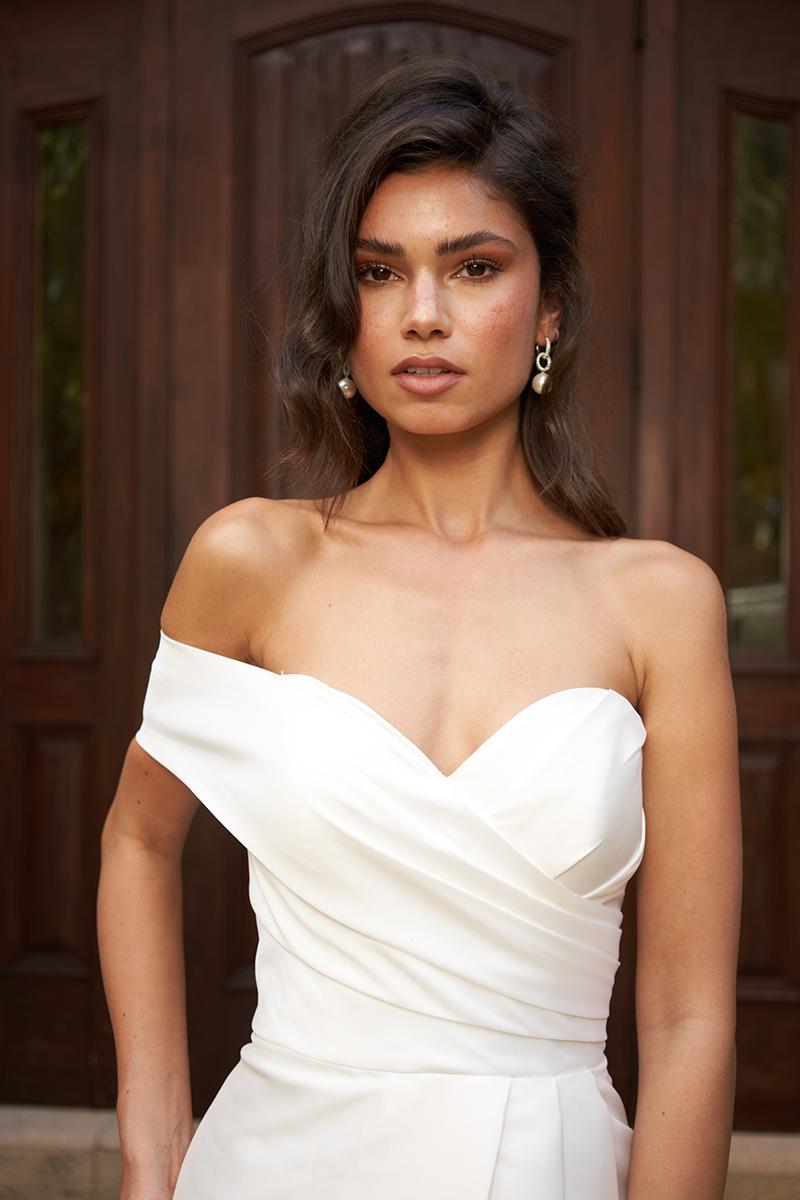 Essense Bridal Collection Style Number D3570 - 10