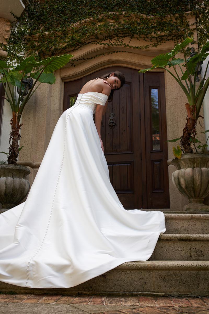 Essense Bridal Collection Style Number D3570 - 2