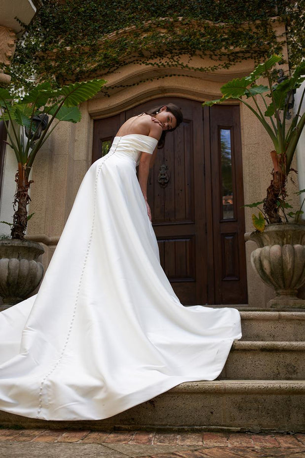 Essense Bridal Collection Style Number D3570 - 2