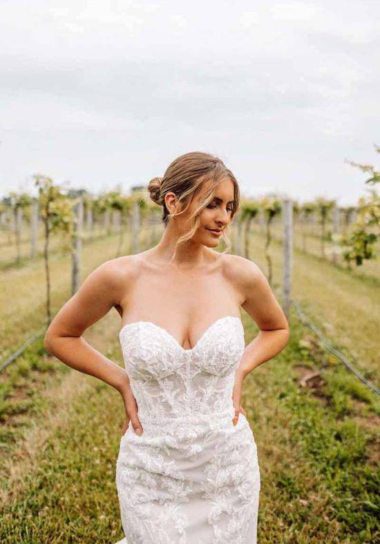 Essense Bridal Collection Style Number D3647 - 7
