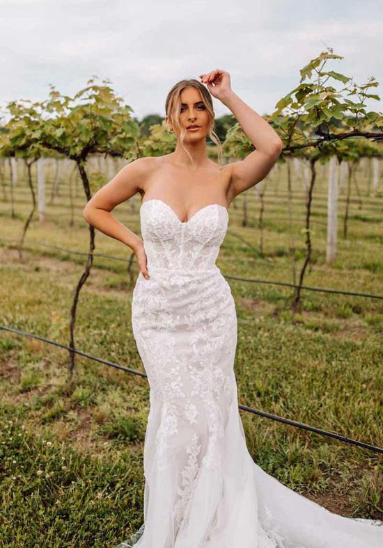 Essense Bridal Collection Style Number D3647 - 8
