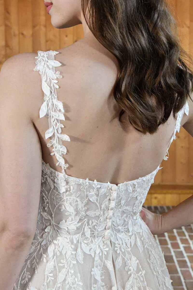 Essense Bridal Collection Style Number D3668 - 9