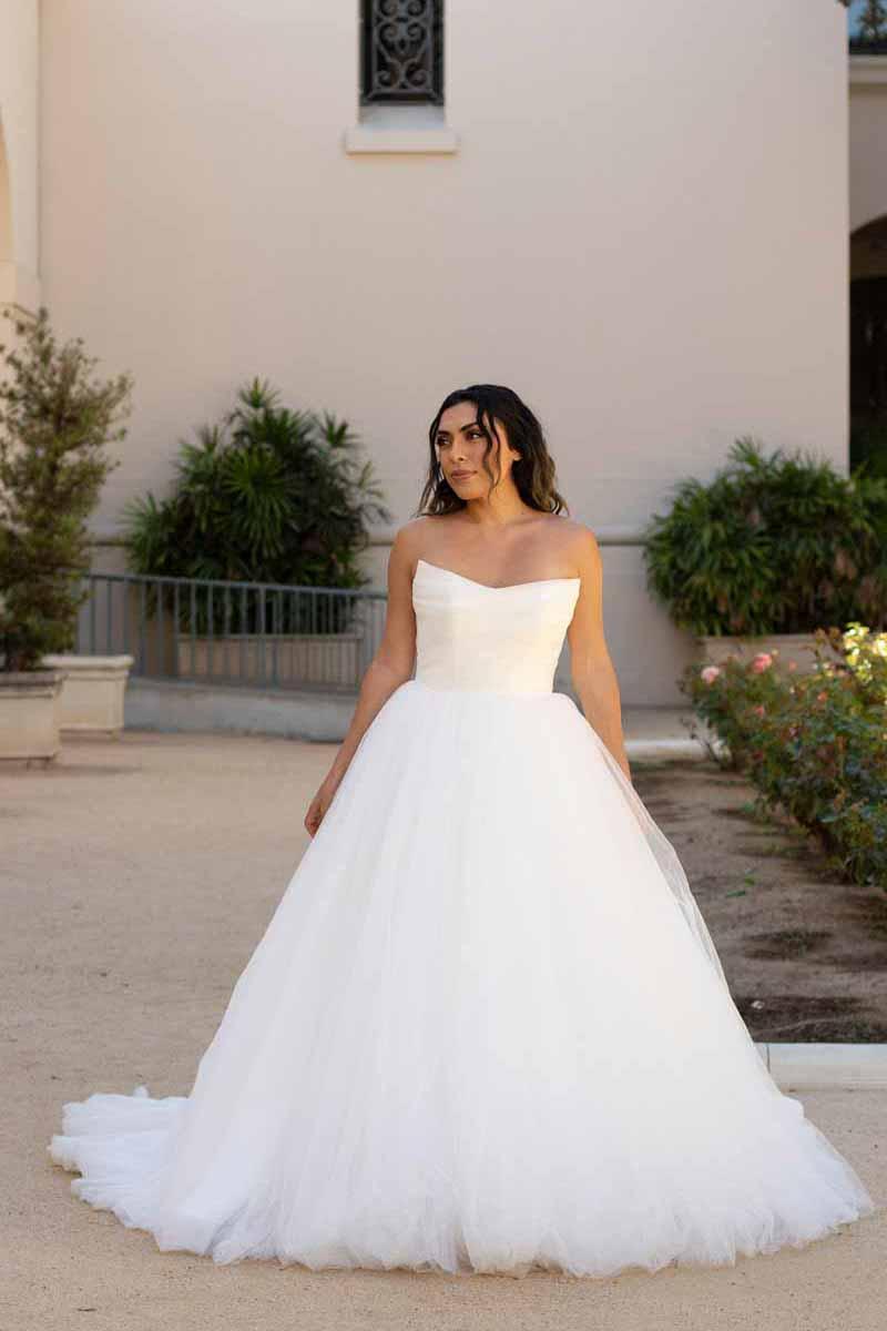 Essense Bridal Collection Style Number D3685 - 6