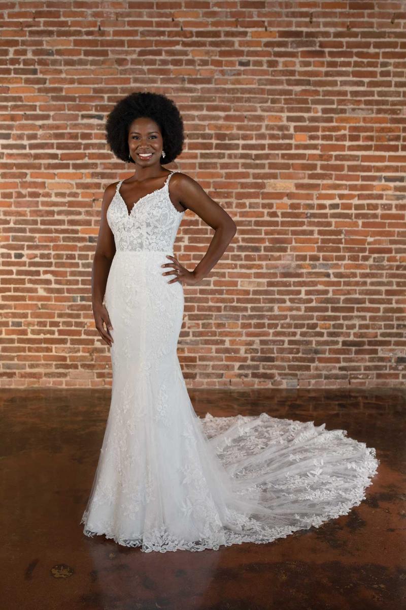 Essense Bridal Collection Style Number D3695 - 3