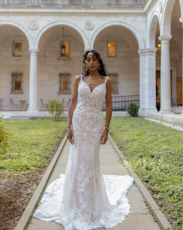 Essense Bridal Collection Style Number D3695 - 1