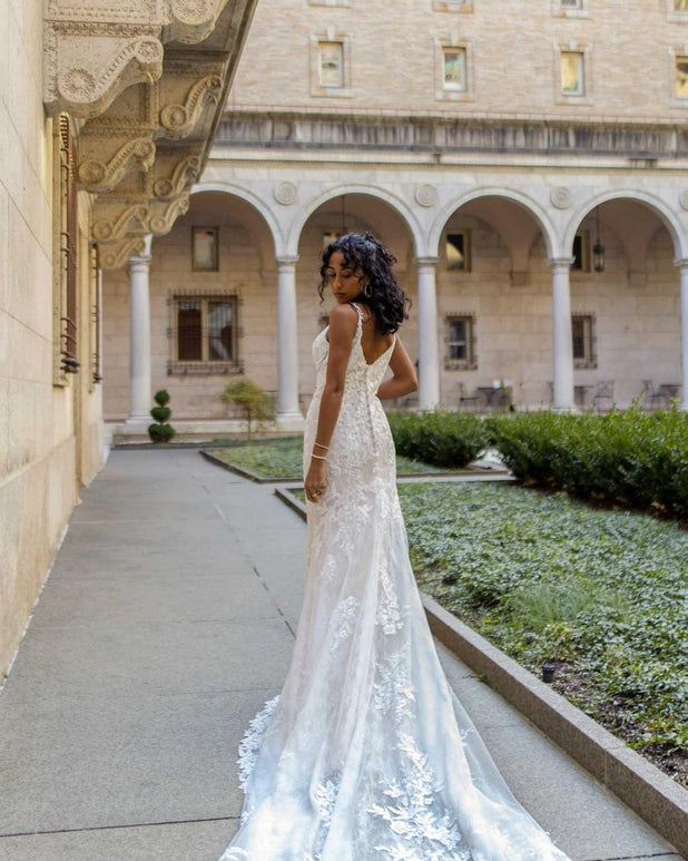 Essense Bridal Collection Style Number D3695 - 2