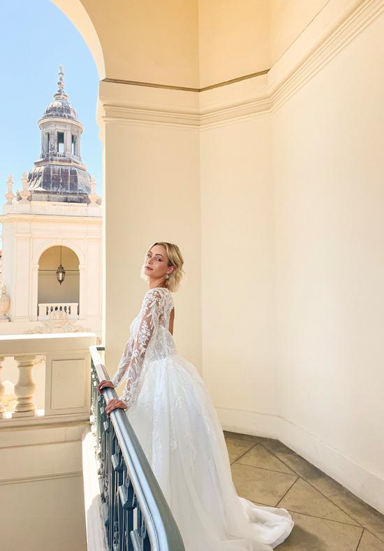 Essense Bridal Collection Style Number D3700 - 5