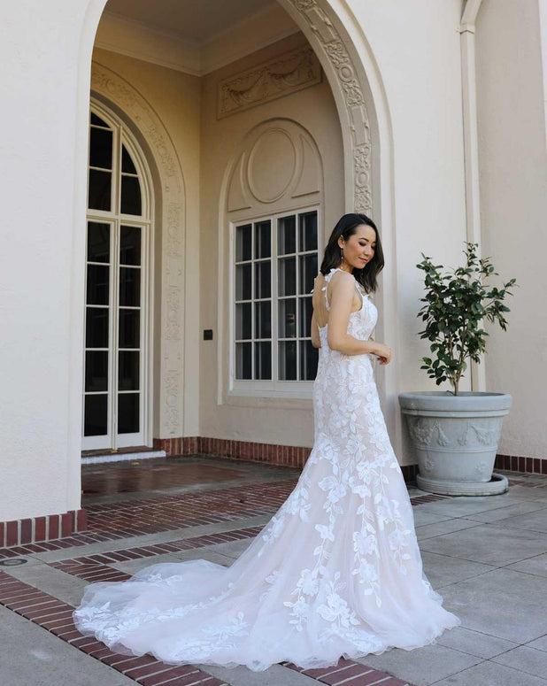 Essense Bridal Collection Style Number D3709 - 2