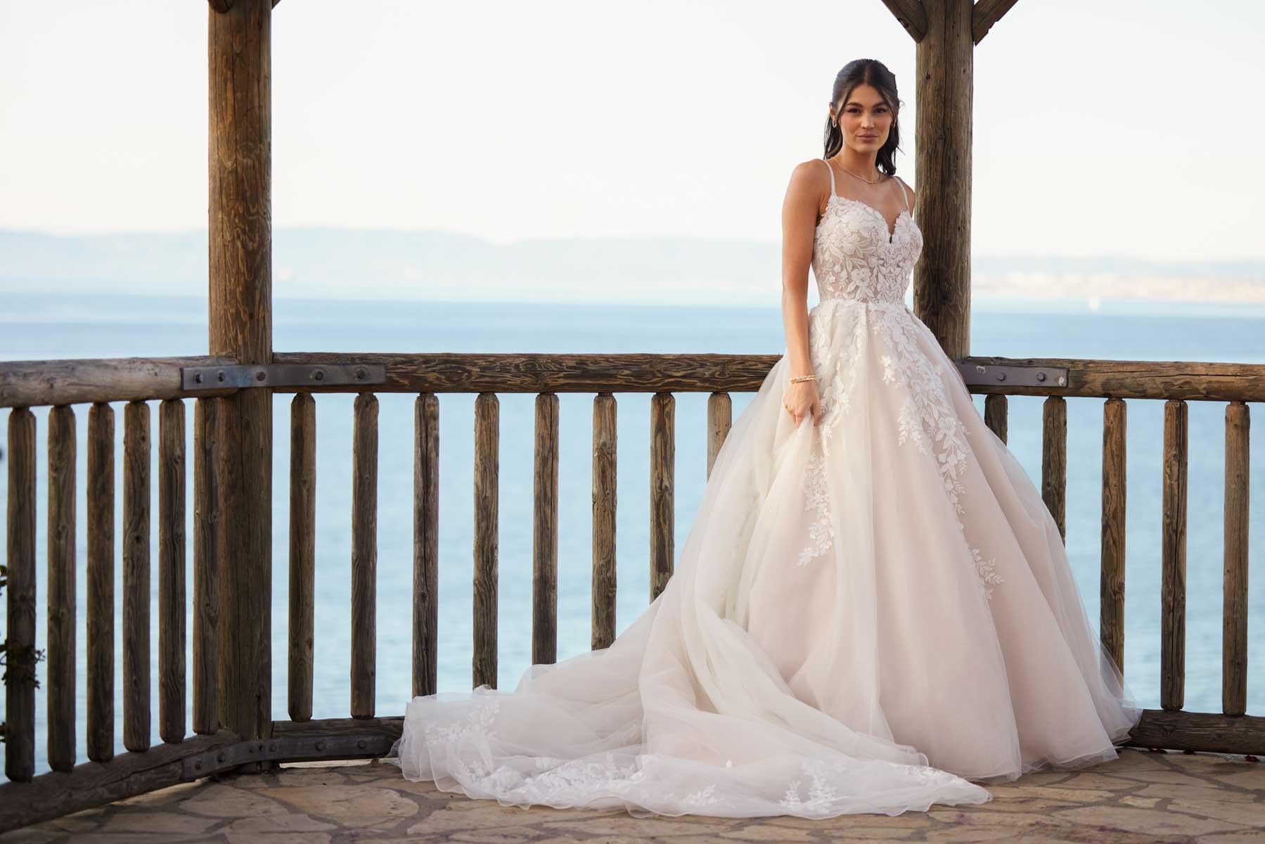 Essense Bridal Collection Style Number D3720 - 4