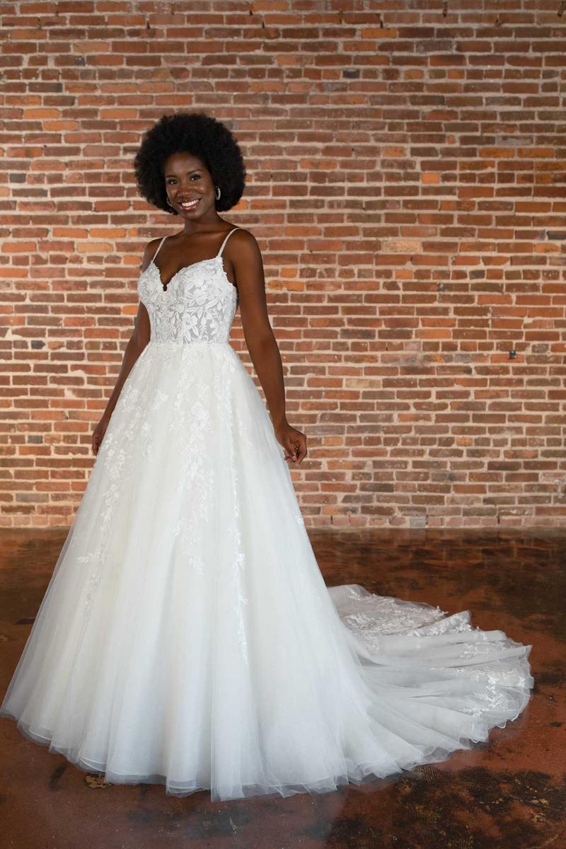 Essense Bridal Collection Style Number D3720 - 5
