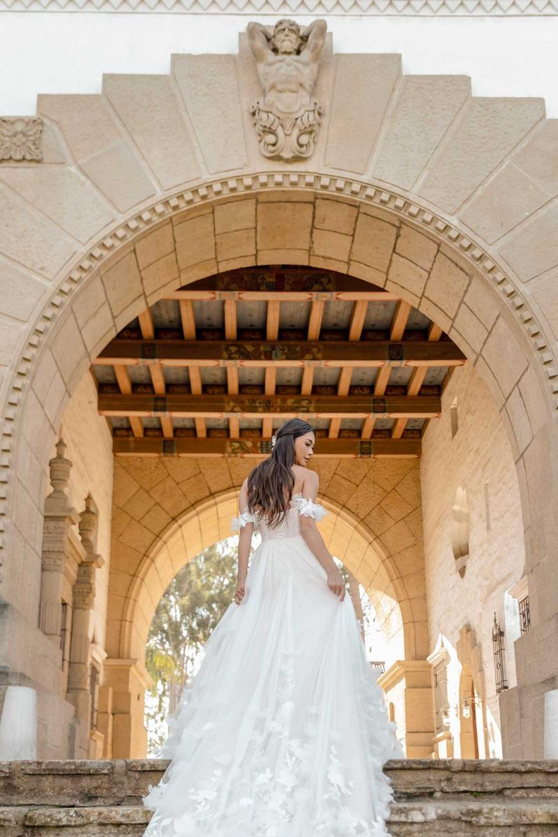 Essense Bridal Collection Style Number D3734 - 17