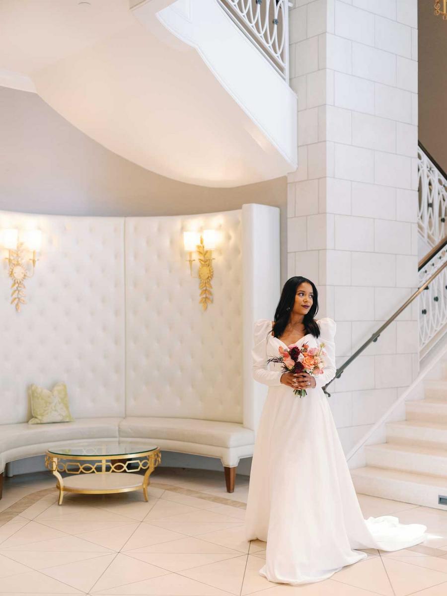 Essense Bridal Collection Style Number D3752 - 3
