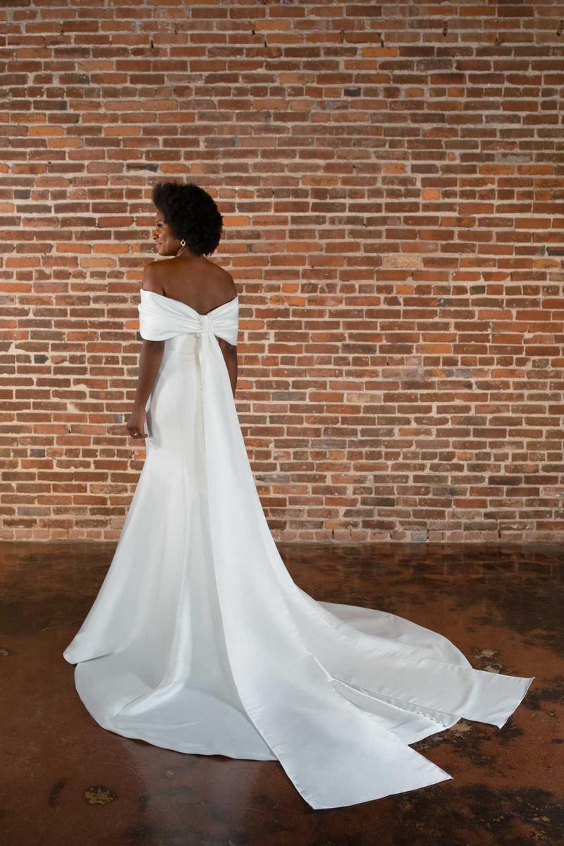 Essense Bridal Collection Style Number D3754 - 4