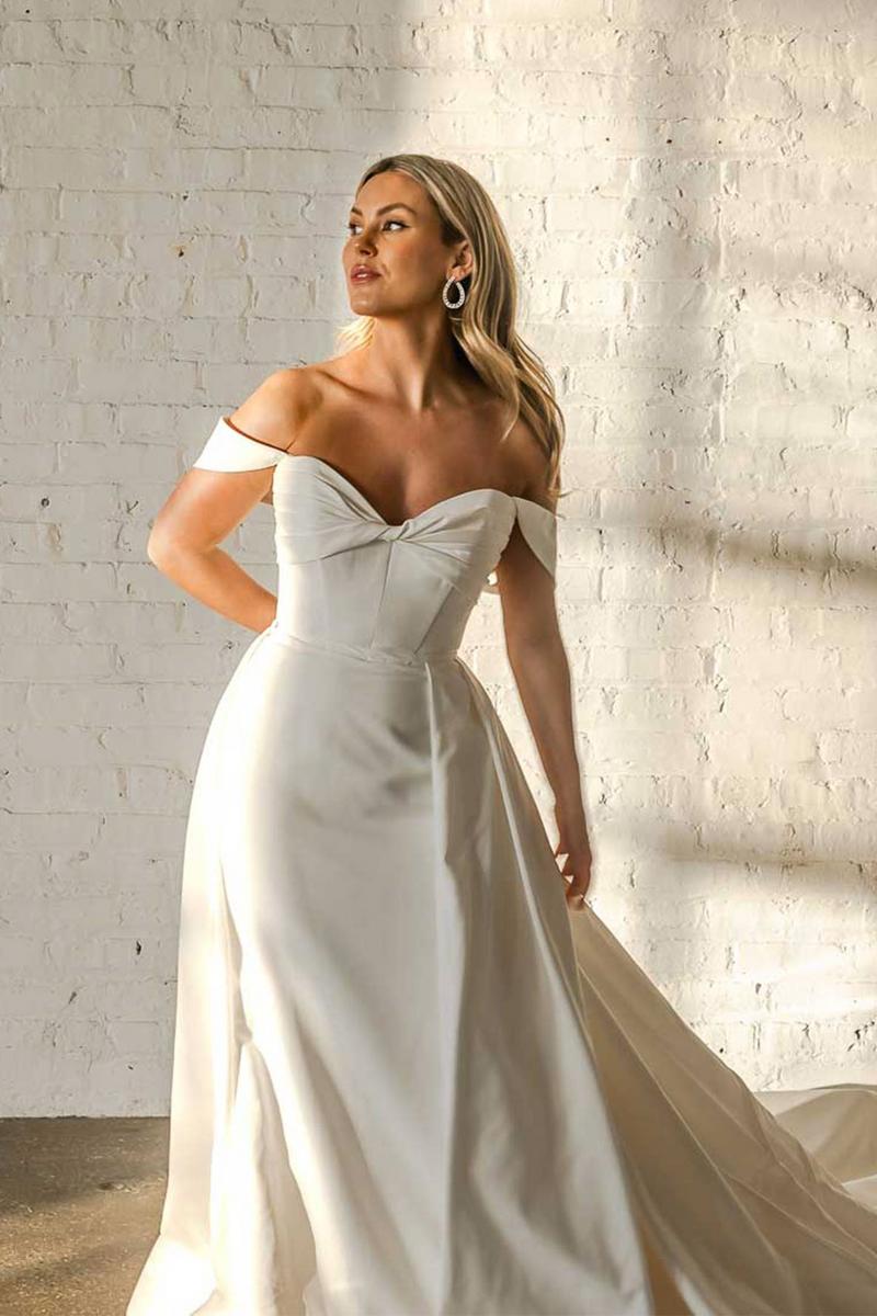 Essense Bridal Collection Style Number D3755 - 5