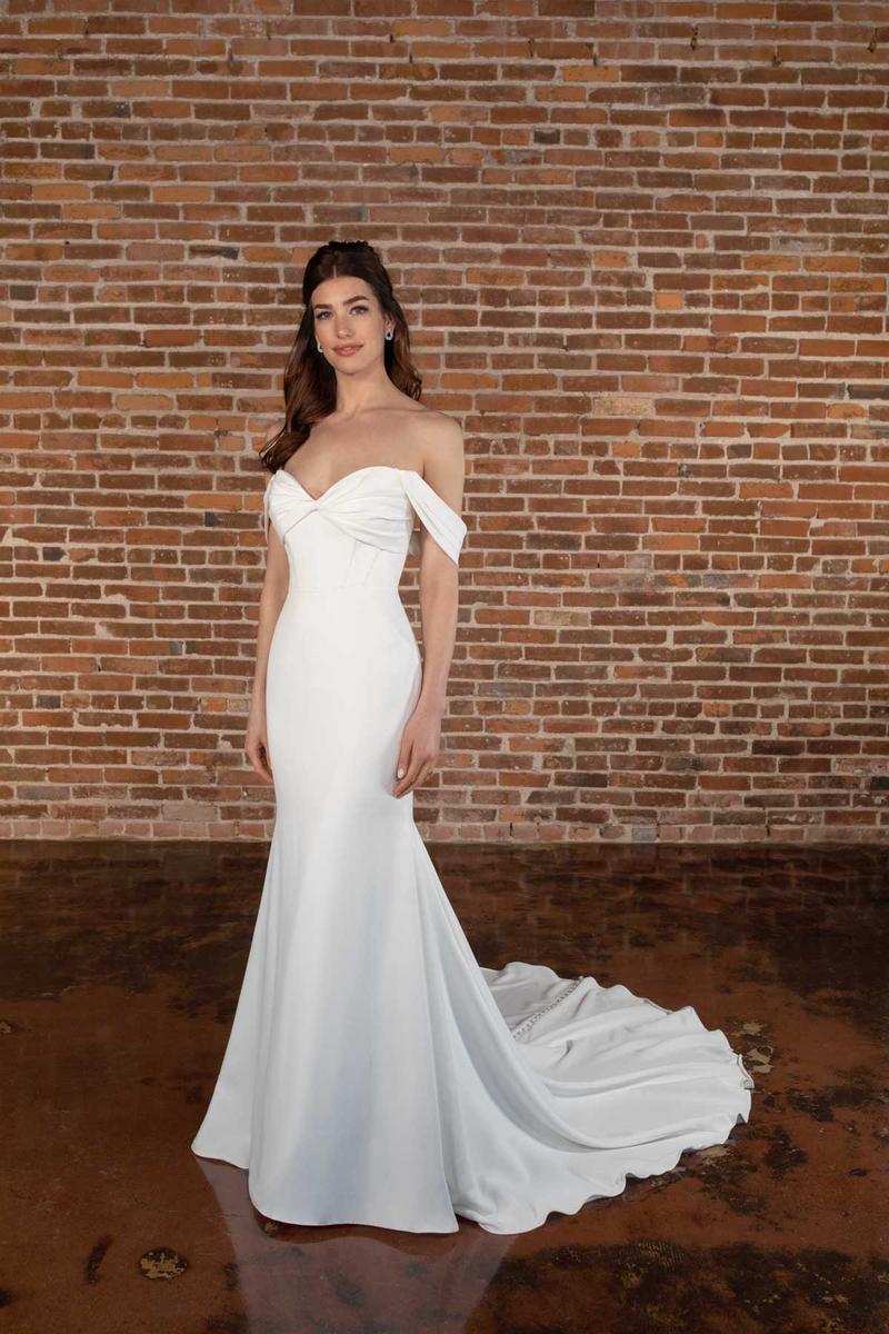 Essense Bridal Collection Style Number D3755 - 3