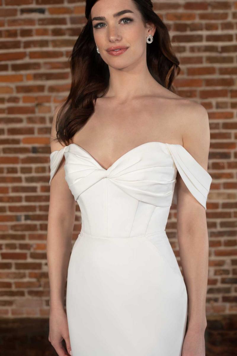 Essense Bridal Collection Style Number D3755 - 10