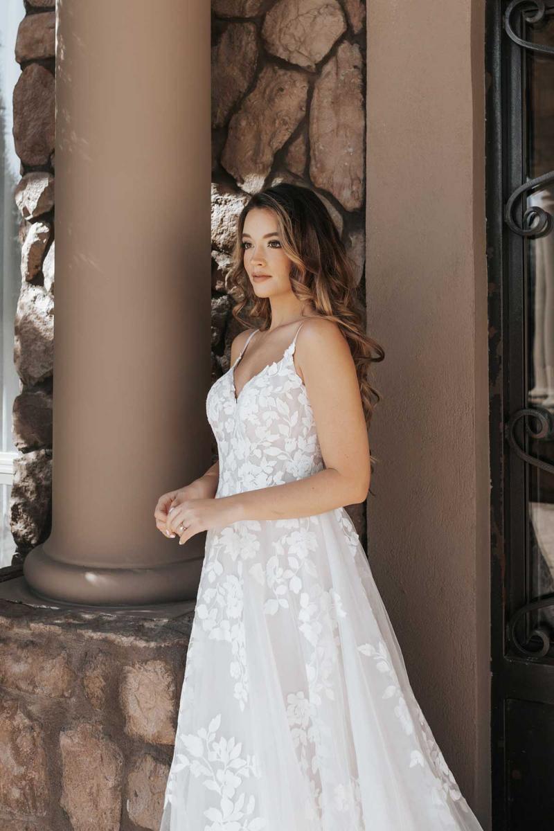 Essense Bridal Collection Style Number D3771 - 7