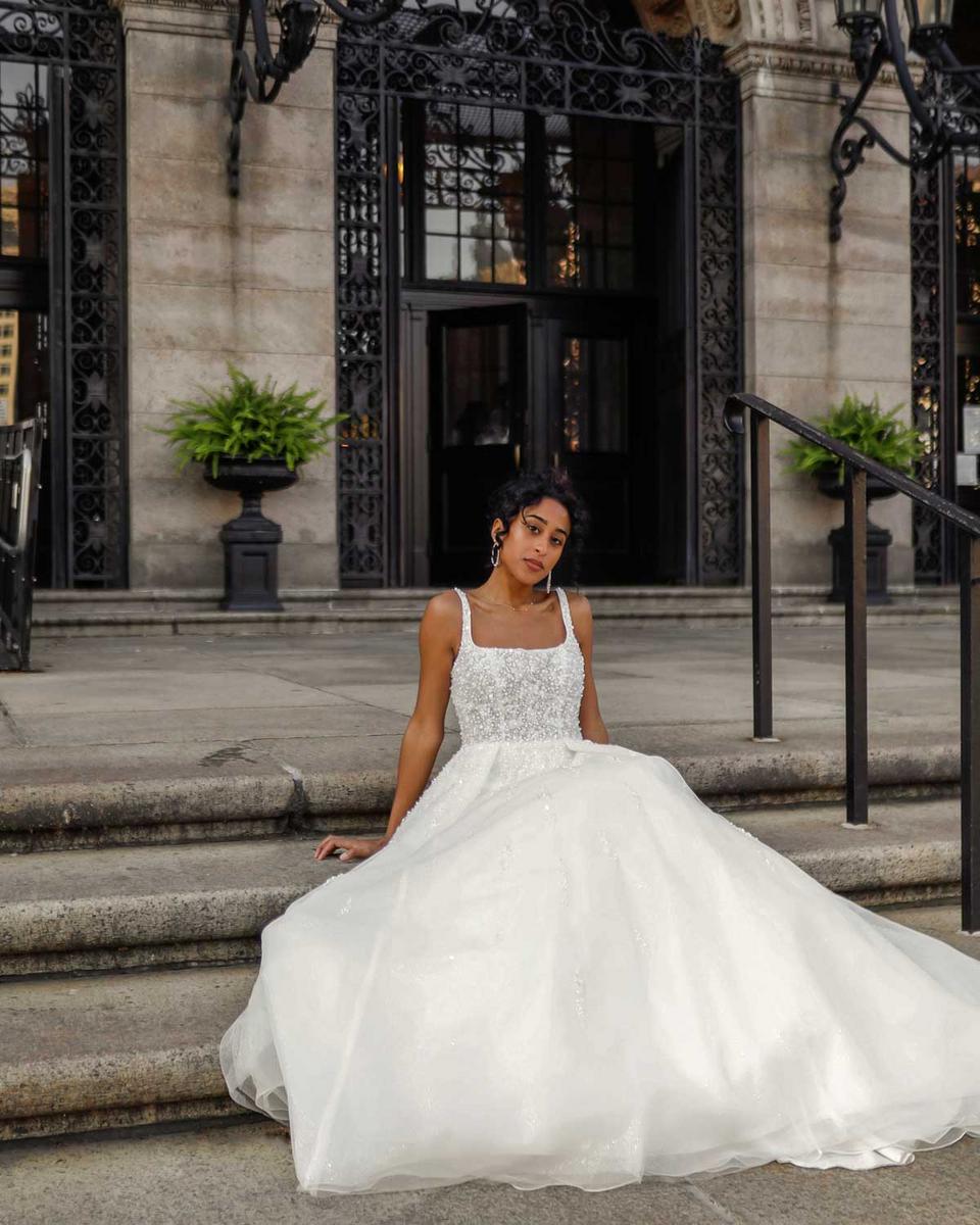Essense Bridal Collection Style Number D3774 - 1